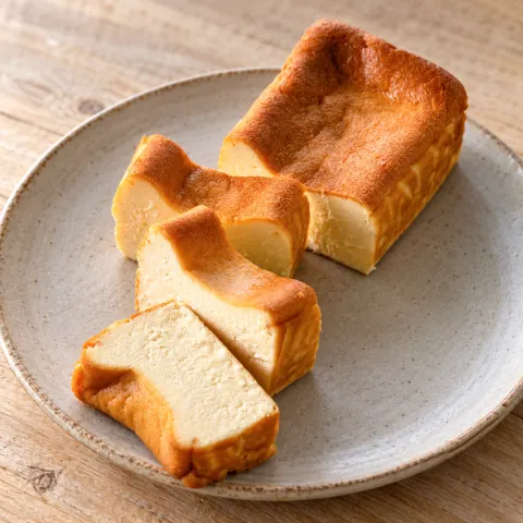 チーズケーキ プレーン：雰囲気と断面