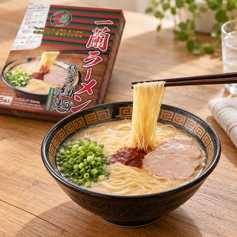 一蘭ラーメン 博多細麺ストレート：雰囲気と断面