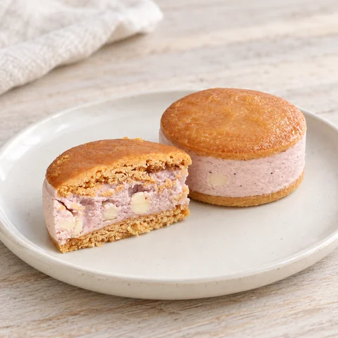 バターチーズサンド ハスカップとホワイトチョコ：雰囲気と断面